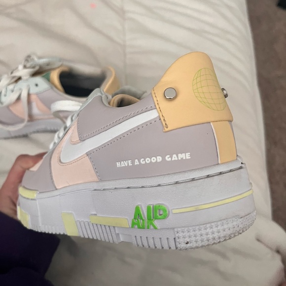 Nike Women's Air Force 1 Low Pixel LPL Have a Nice Game - Size 7.5 - Picture 3 of 3